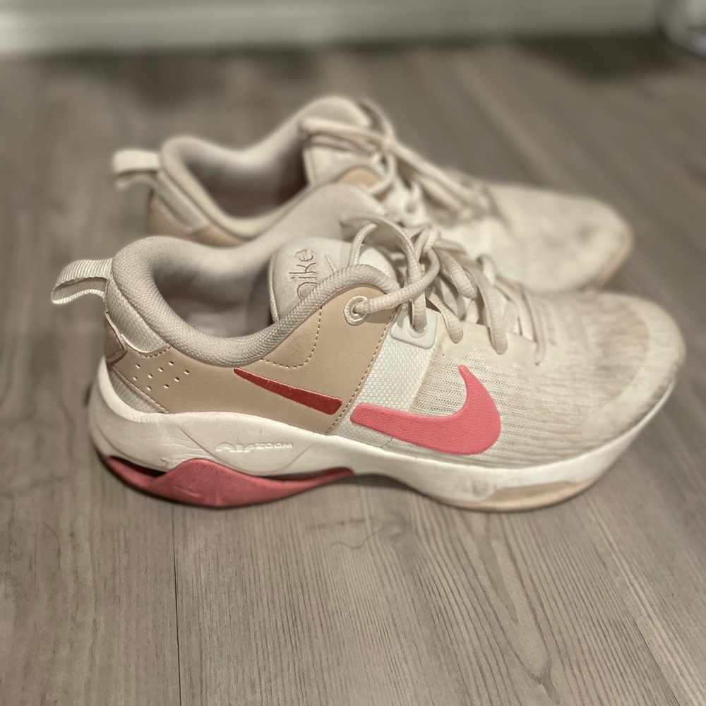 Nike Air Zoom Women's Athletic Shoes in Cream and Pink